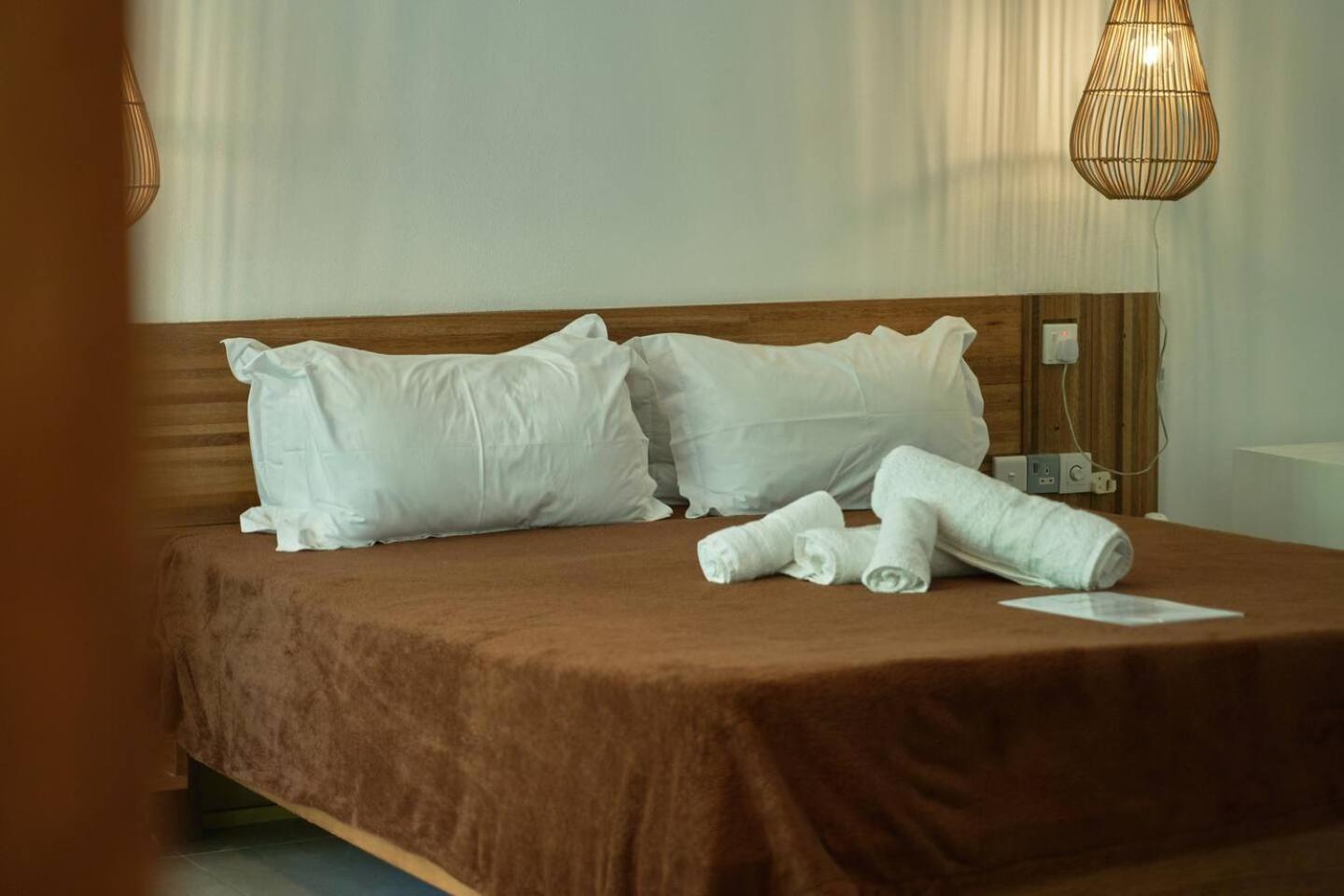 Loukaz -Entire Rental Units W Panoramic Rooftop Coteau Raffin Bagian luar foto