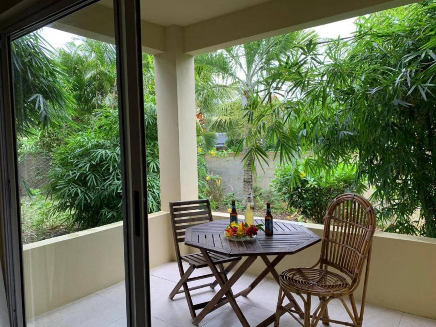 Loukaz -Entire Rental Units W Panoramic Rooftop Coteau Raffin Bagian luar foto